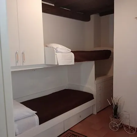 La Soffitta Di Megan * Cesano